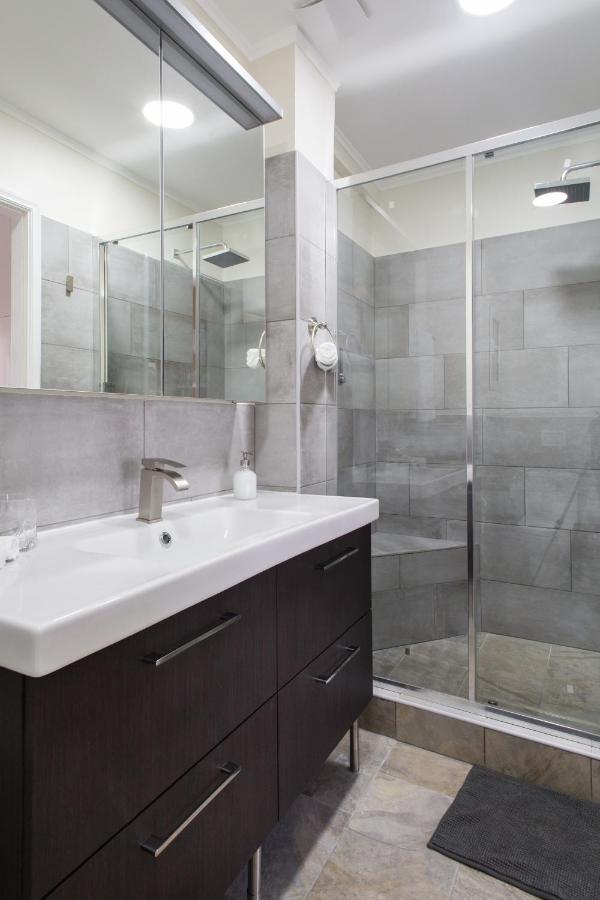 Athena'S Hideaway- Fully Renovated- Absolute Best Location 외부 사진